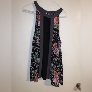 Torrid tank size 1 flowy floral